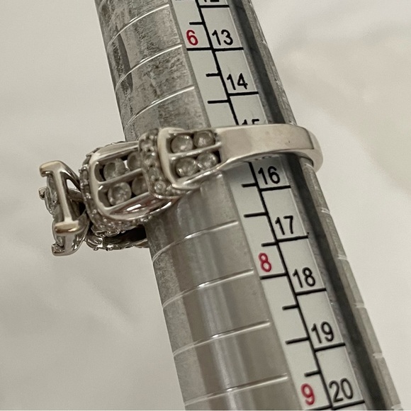 💎Genuine White Gold and Natural Diamond Ring💎 - Picture 9 of 9